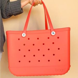 Large Coral Bogg Bag